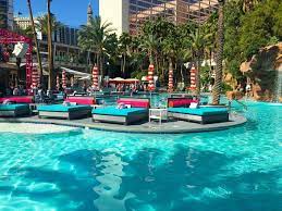 The FLAMINGO Hotel & Casino