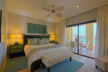 TAN Sports Illustrated Resorts Marina & Villa -Cap Cana